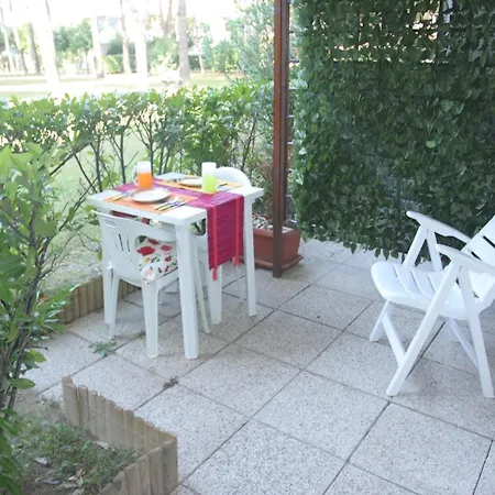 One-bedroom With Two Terraces And Swimming Pool Bibione